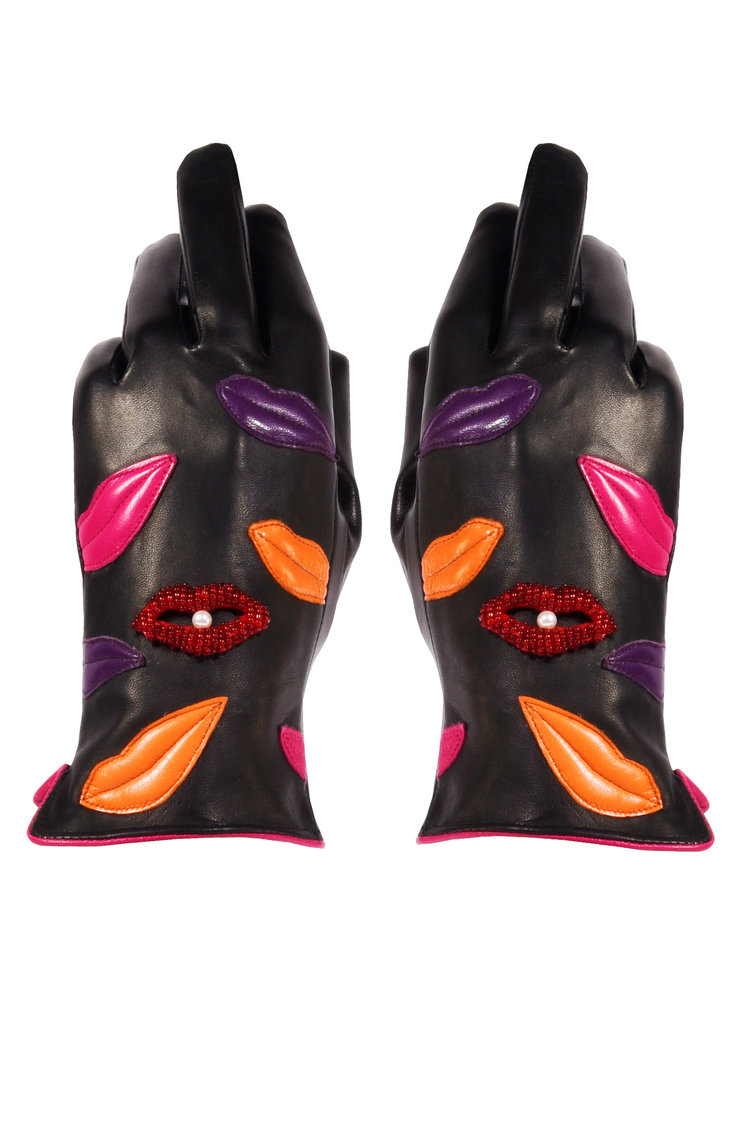 KISS GLOVES